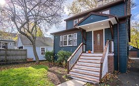 18 Fenway Street Stamford Ct